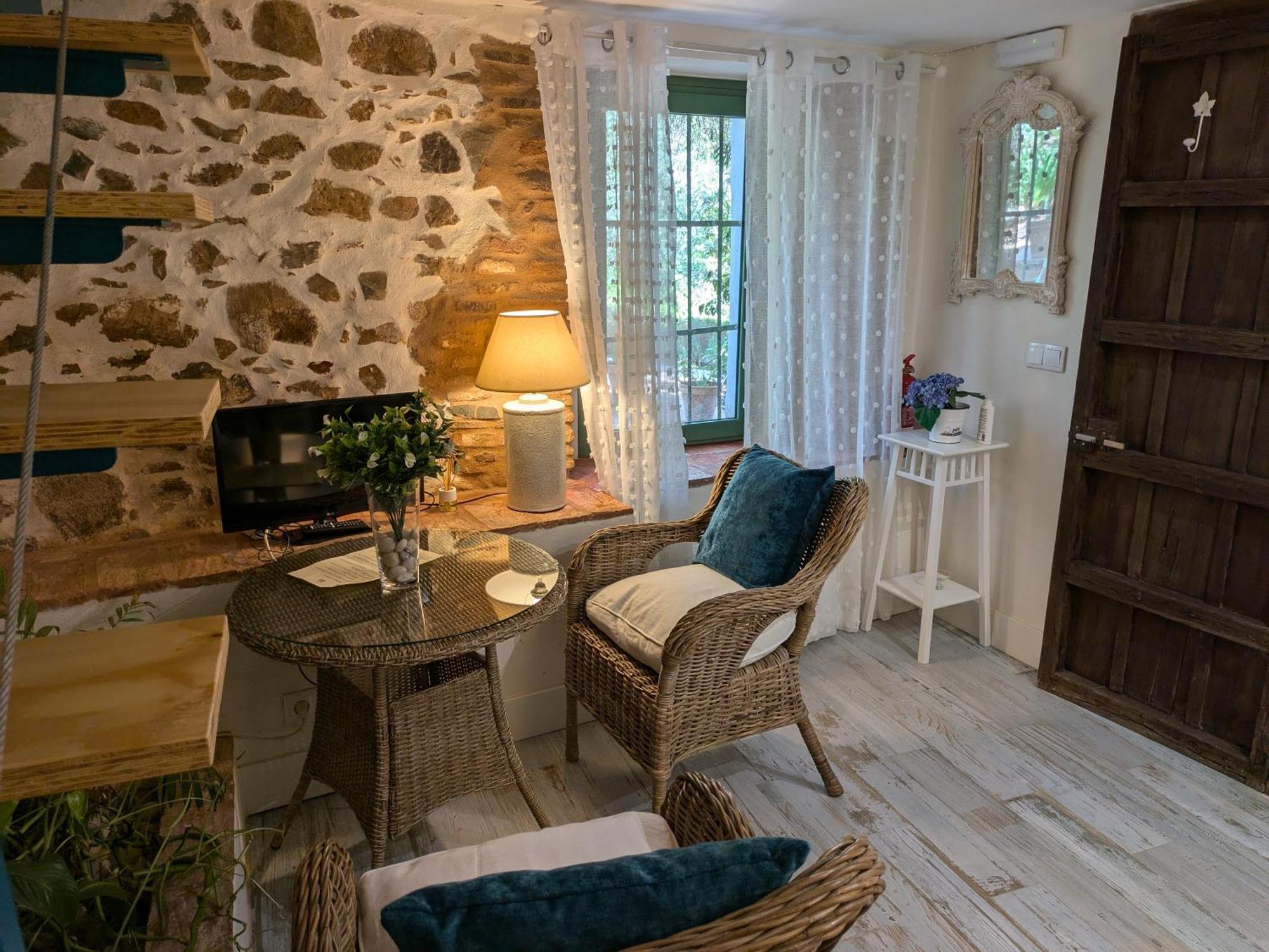 Finca La Favorita- Suites (Adults Only) Constantina Exterior foto